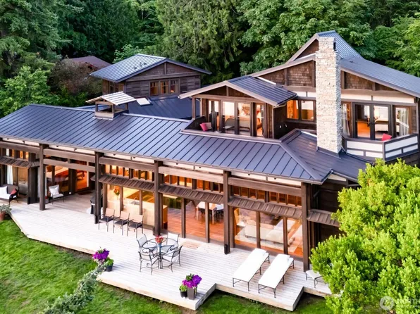 16223 Reitan Road NE, Bainbridge Island, WA 98110