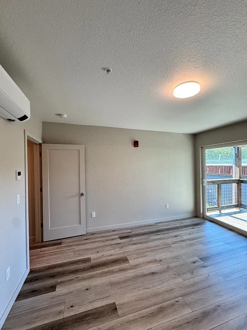10977 Industrial Way - 203 — Photo 3