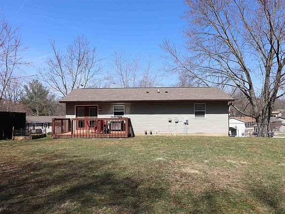 5th image of 201 N Langley Dr