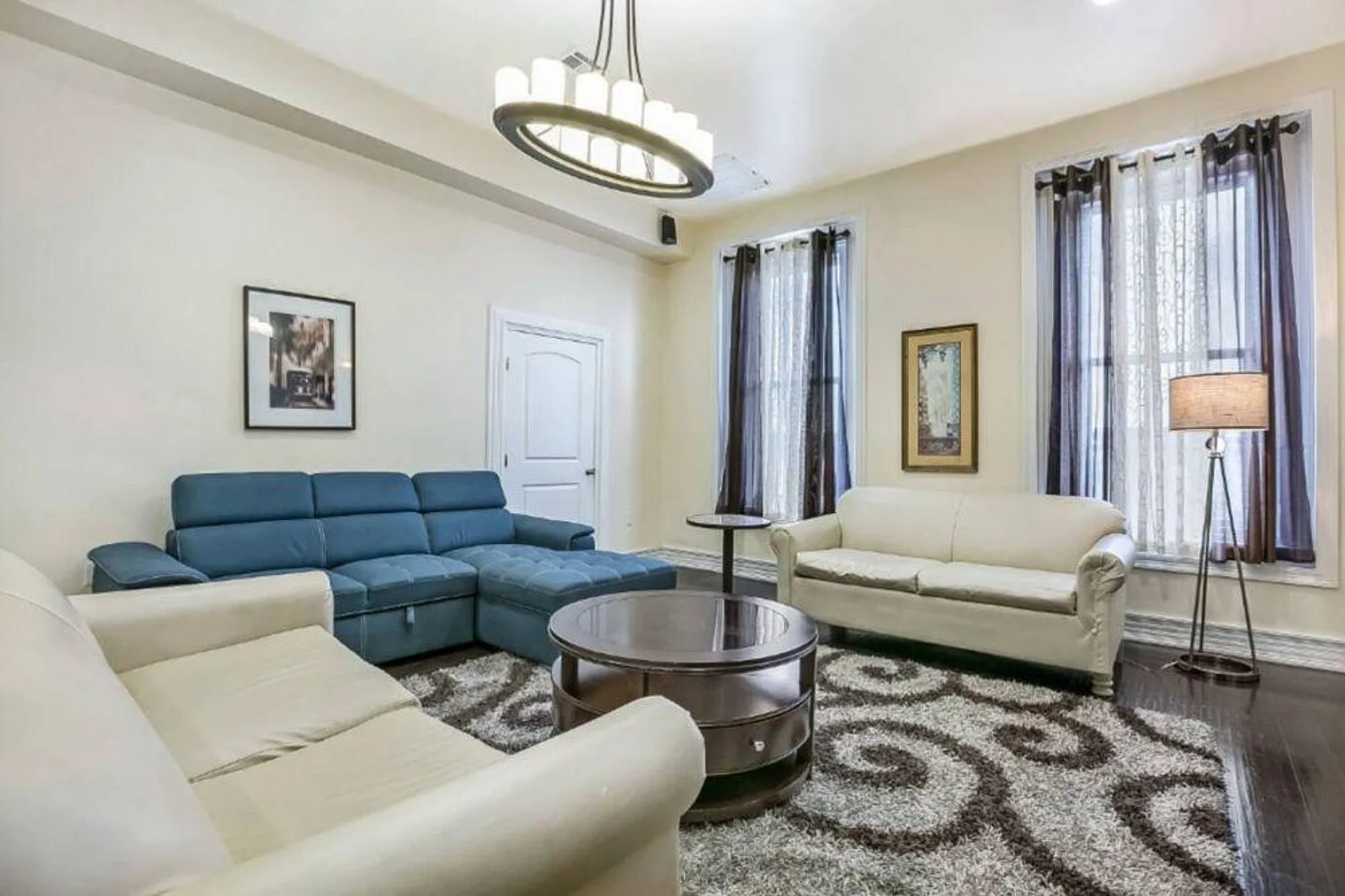 4 bed, 4.0 bath, 1076 sqft, $9,571 — Photo 1