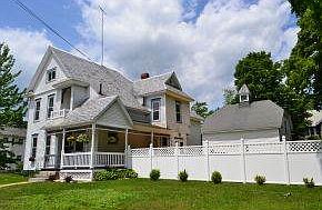 Charming Victorian w/Huge Barn