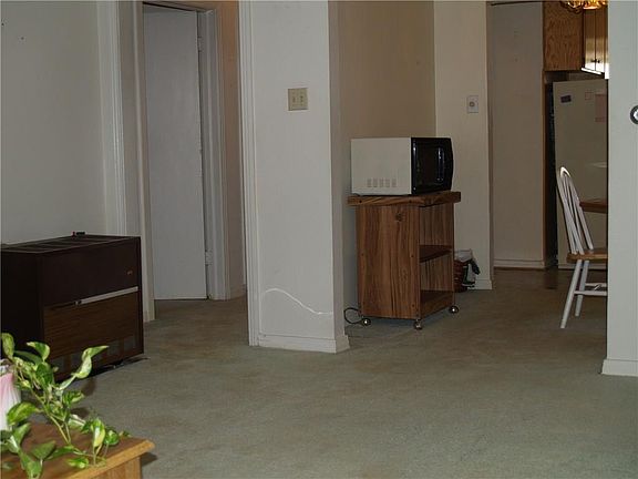 5th image of 1428 Hansboro Ave