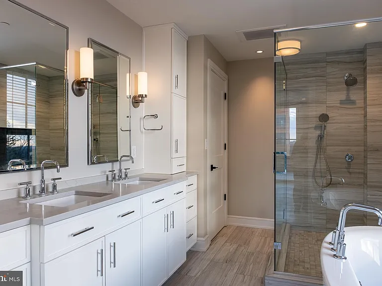 50 N Main St #303 — Photo 20