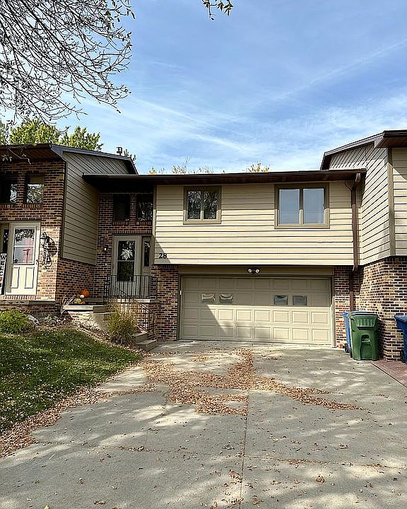 1st image of 28 E 48th St