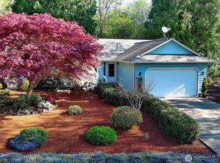 33 Goldfinch Lane, Port Ludlow, WA 98365