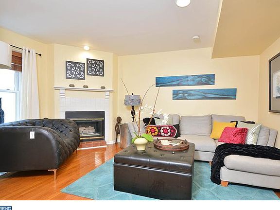 3rd image of 1236 South St #1R