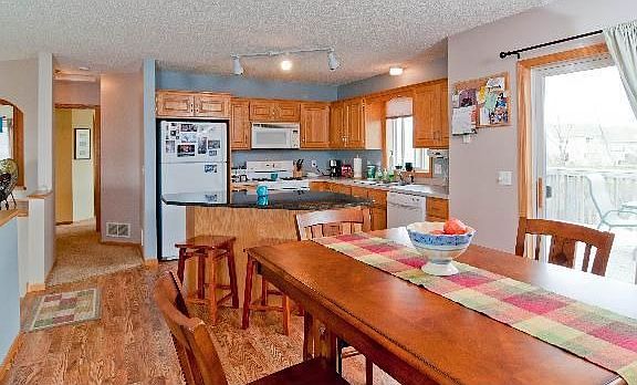 3rd image of 21990 Orchid Ave