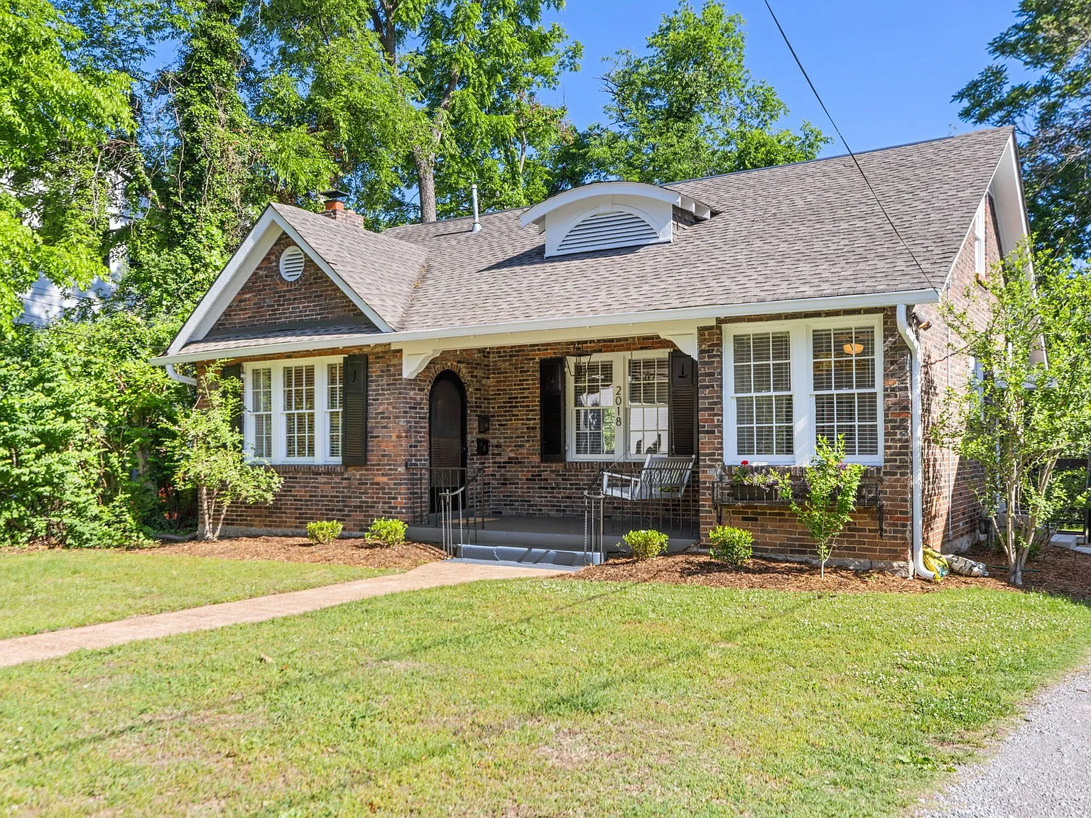 3 bed, 1.0 bath, 1650 sqft, $2,800 — Photo 4