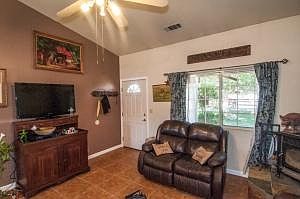4th image of 3105 Joann Ln