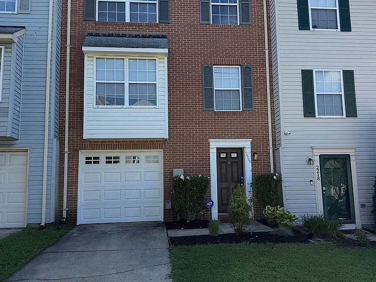 2220 Conquest Way — Photo 1