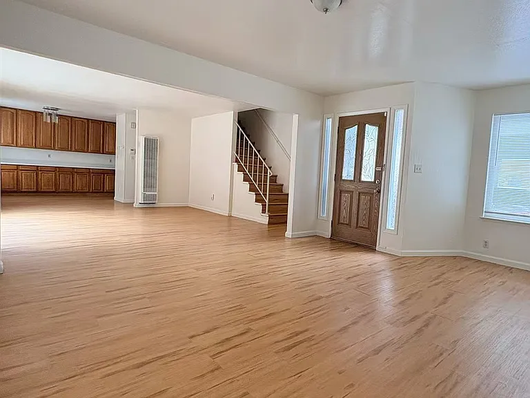 3160 Birmingham Dr — Photo 3