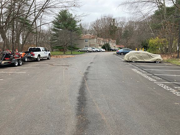 4th image of 24 Thayer Pond Dr #14