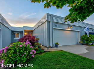 17 Sherman Ave #18, Grand Haven, MI 49417
