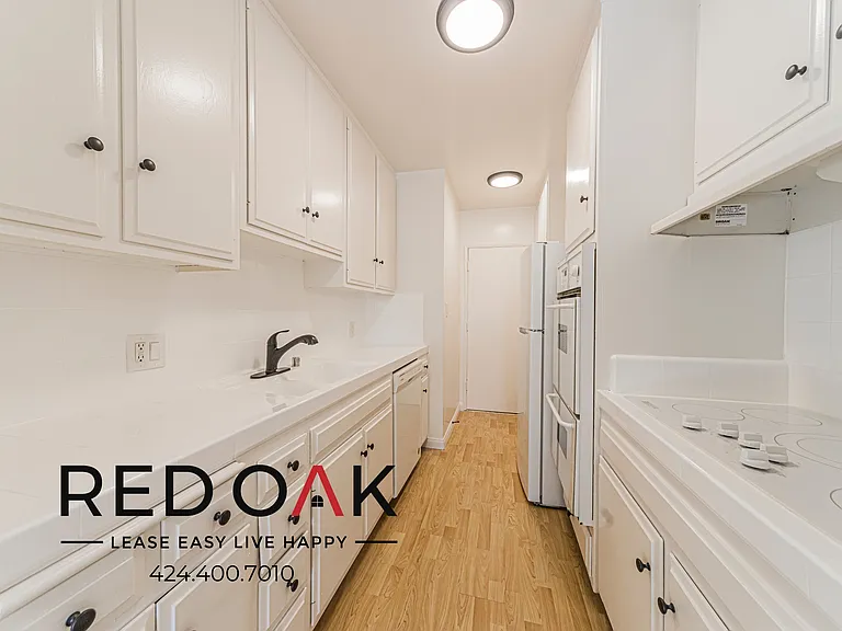 319 S Clark Dr #108 — Photo 9
