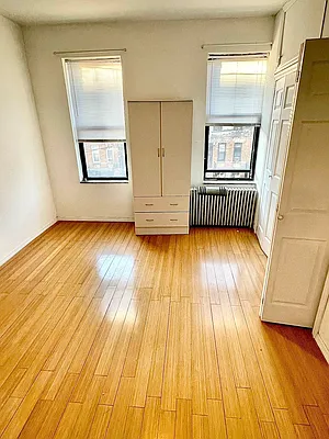 Rented by Amorelli Realty | media 15