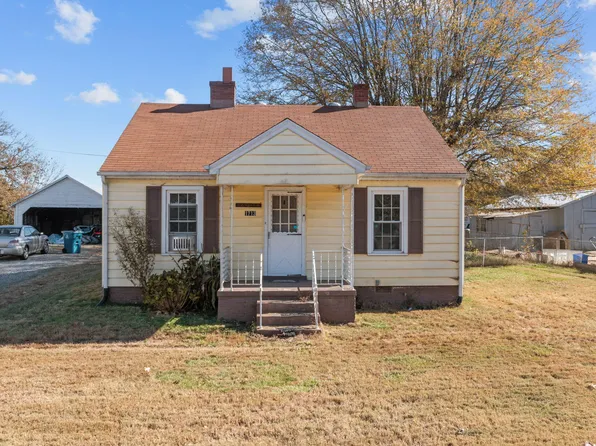 1713 Lower Hopedale Rd, Burlington, NC 27217