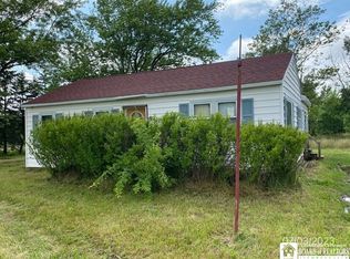 9435 Chautauqua Rd, Fredonia, NY 14063