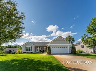 460 Greenview Dr, Caledonia, MI 49316