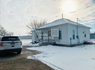 1020 S Kimball St, Mitchell, SD 57301