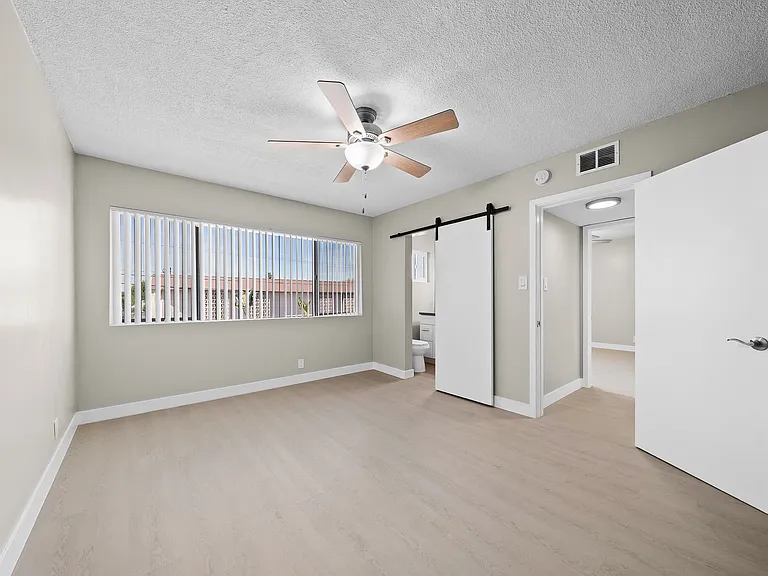 12236 Manor Dr. — Photo 54