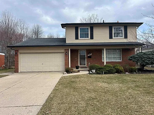 33538 Swan Dr Photo 1