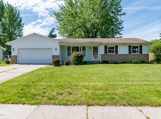 3906 Blackhawk Dr SW, Grandville, MI