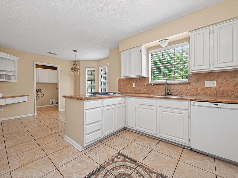 30207 E Geneva Dr — Photo 8