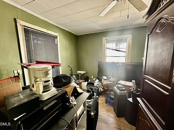 3rd image of 142 Yarborough St