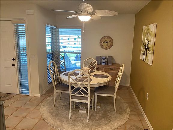 5th image of 670 E Lake Jasmine Cir APT 202