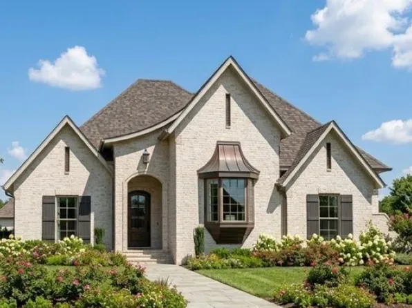 2525 Legacy Cove Dr, Decatur, AL 35601