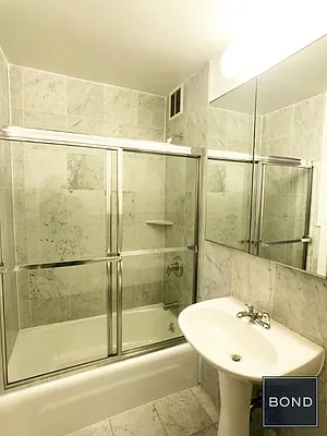 Rented by Bond New York | media 6