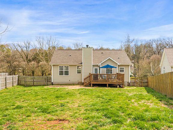 3rd image of 6619 Creekhead Dr