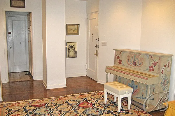 Sold by Bellmarc Realty | media 10