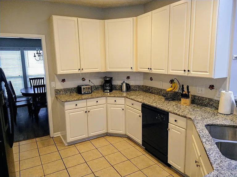 1467 Chamirey Dr SW — Photo 34