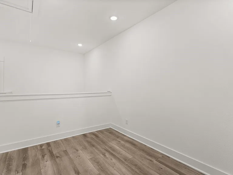 2928 Stevens St — Photo 17