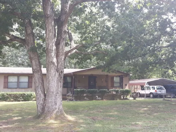 135 Kennel Rd, Dickson, TN 37055
