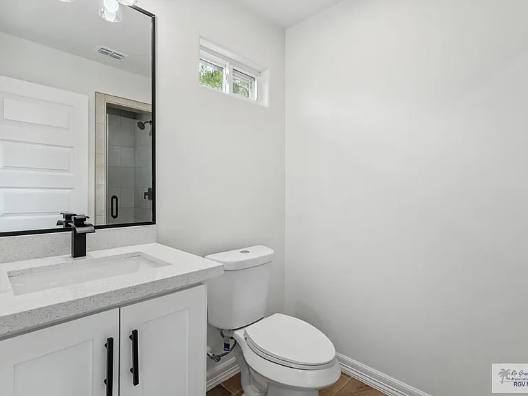 721 Pittman Ave #B — Photo 6