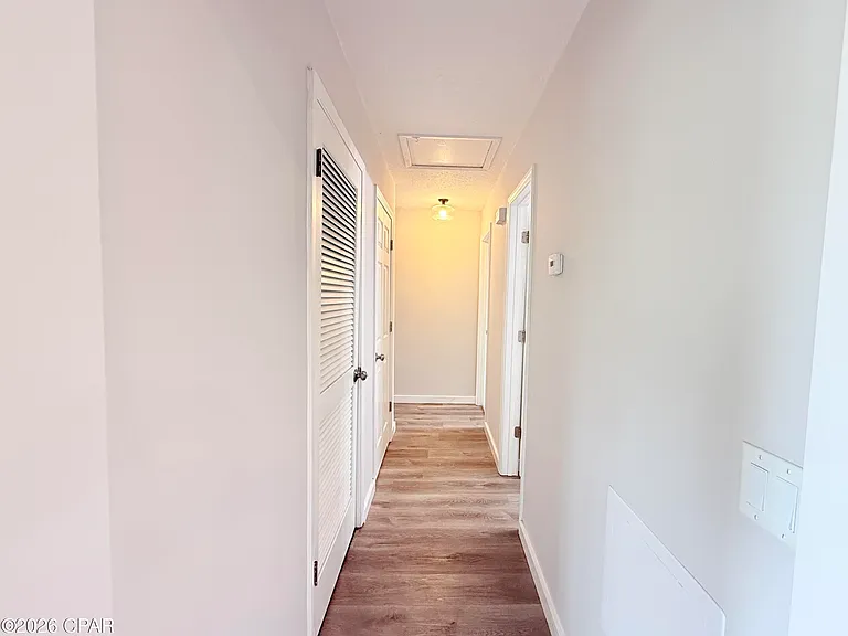 175 N Berthe Ave — Photo 11