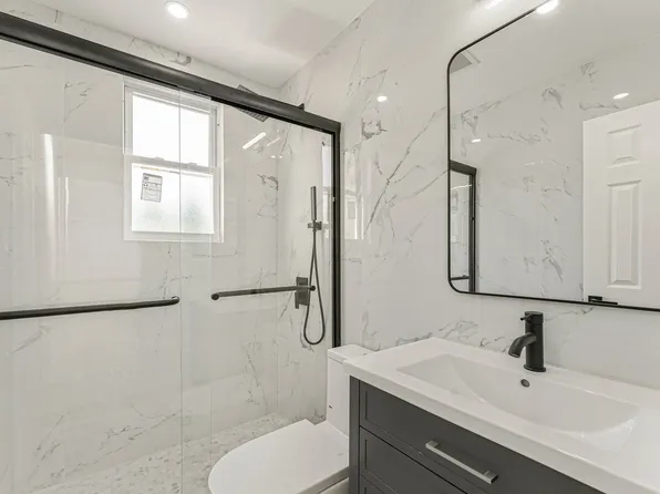 5206 Avenue M image 13 of 21