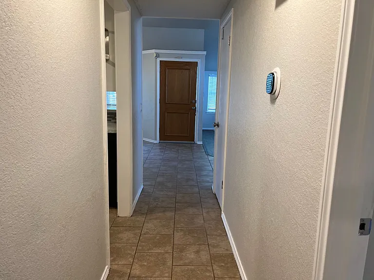 2137 Goodrich Dr — Photo 11