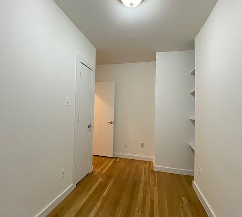3rd image of 419 E 73rd St APT 4E
