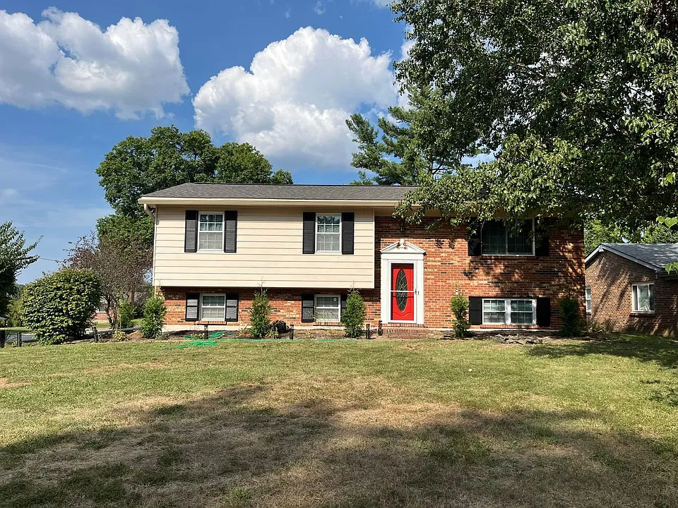 801 Gloucester Dr