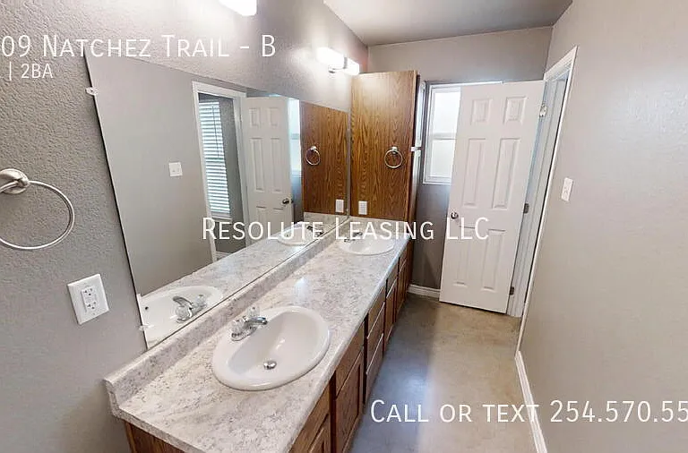 1409 Natchez Trl #B — Photo 23