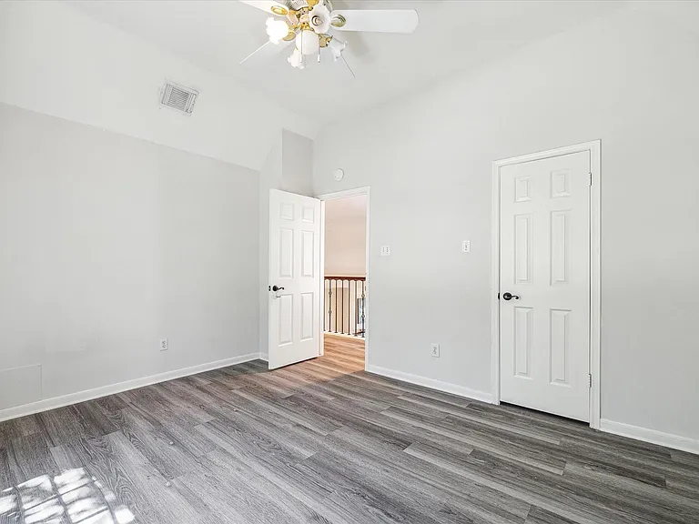 2715 Oakland Dr — Photo 29