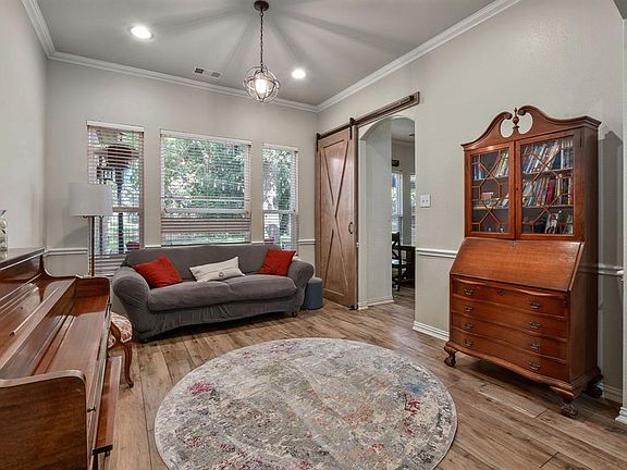 5th image of 3612 Tinsdale Dr