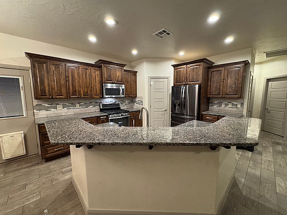 4th image of 1580 S Amity Ln #A