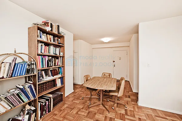 Sold by Moda Realty | media 12