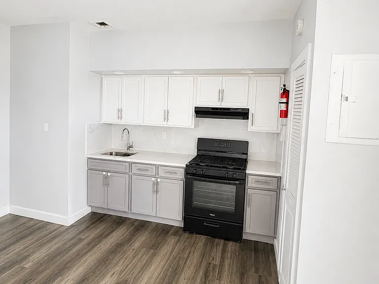 379 Avenue C #7 — Photo 9