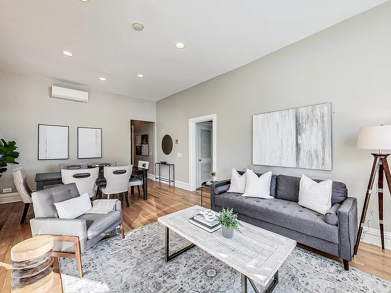 716 W Webster Ave #1W — Photo 4