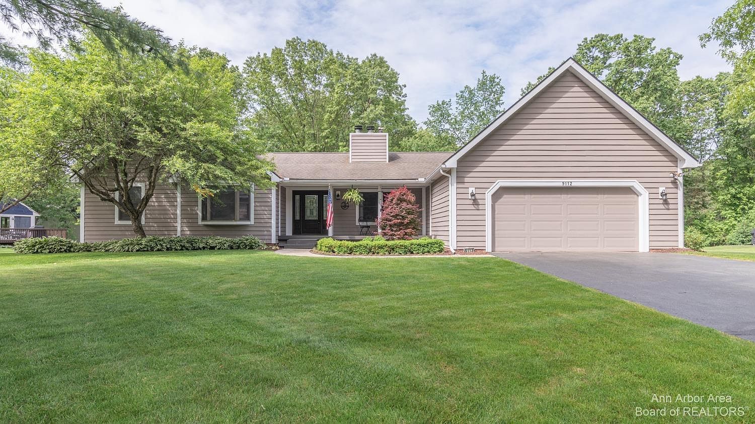 9112 Ravinewood Ln, South Lyon, MI 48178 Zillow